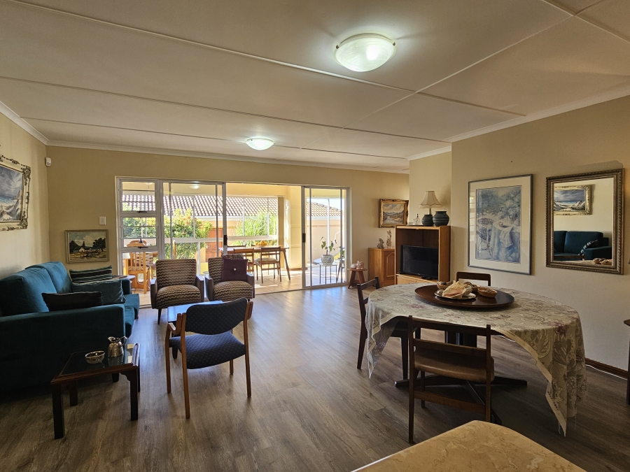 3 Bedroom Property for Sale in Wavecrest Eastern Cape